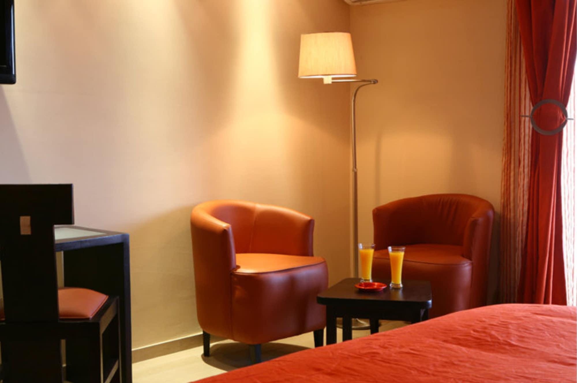 Cafe De Rome Hotel Dakar Exterior photo